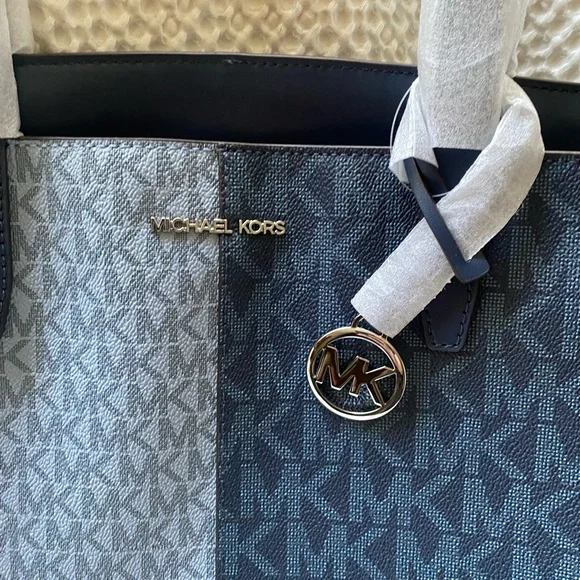 Michael Kors Blue and Gray Women's Tote $448 Retail NWT - Picture 2 of 6